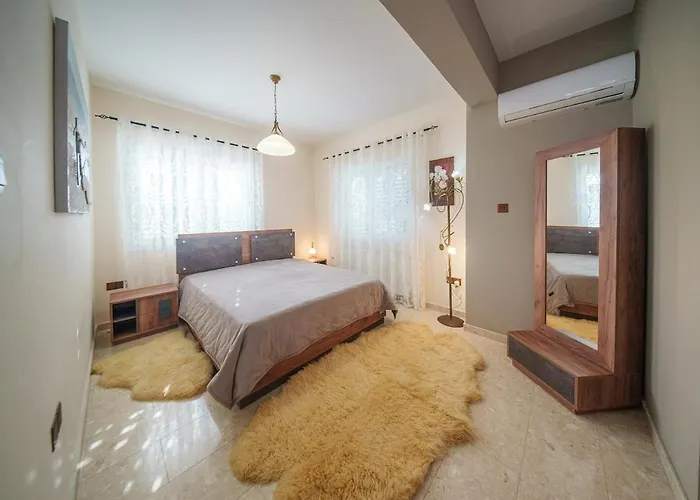 Villa The Nissi Duo Collection